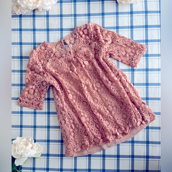 Monteau Lace Sweetheart Quarter Sleeve Flowy Blouse - Picture 2 of 4